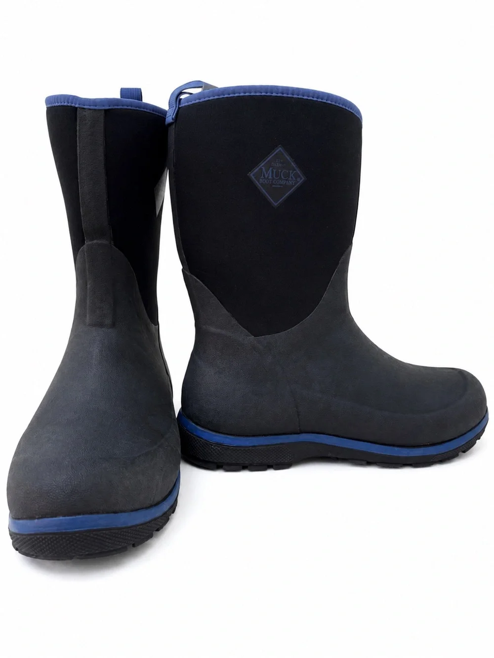 Muck Boot Company Kid's Element Neoprene boots in black and blue